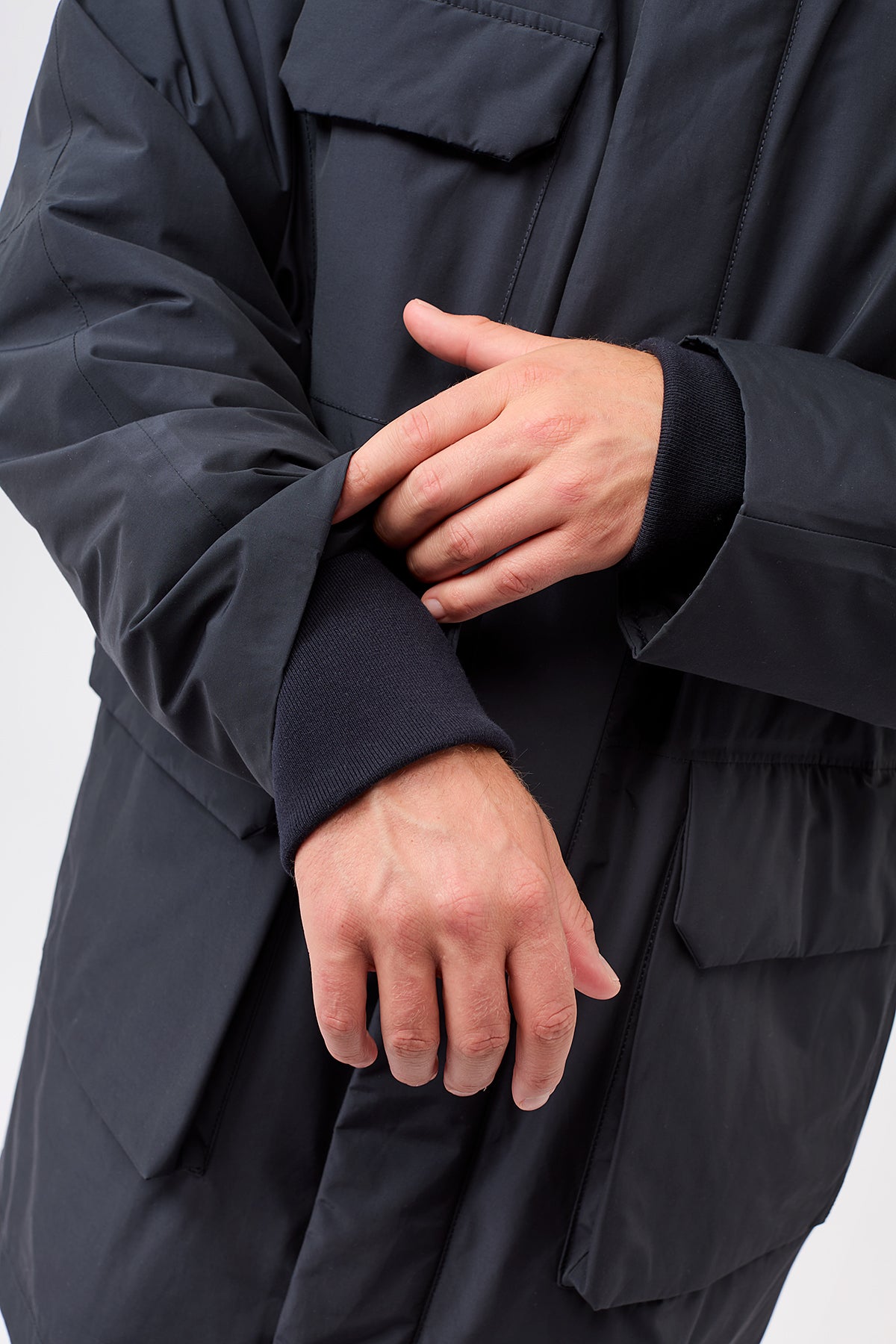 Herren Parka dunkelblau Bündchen Detail