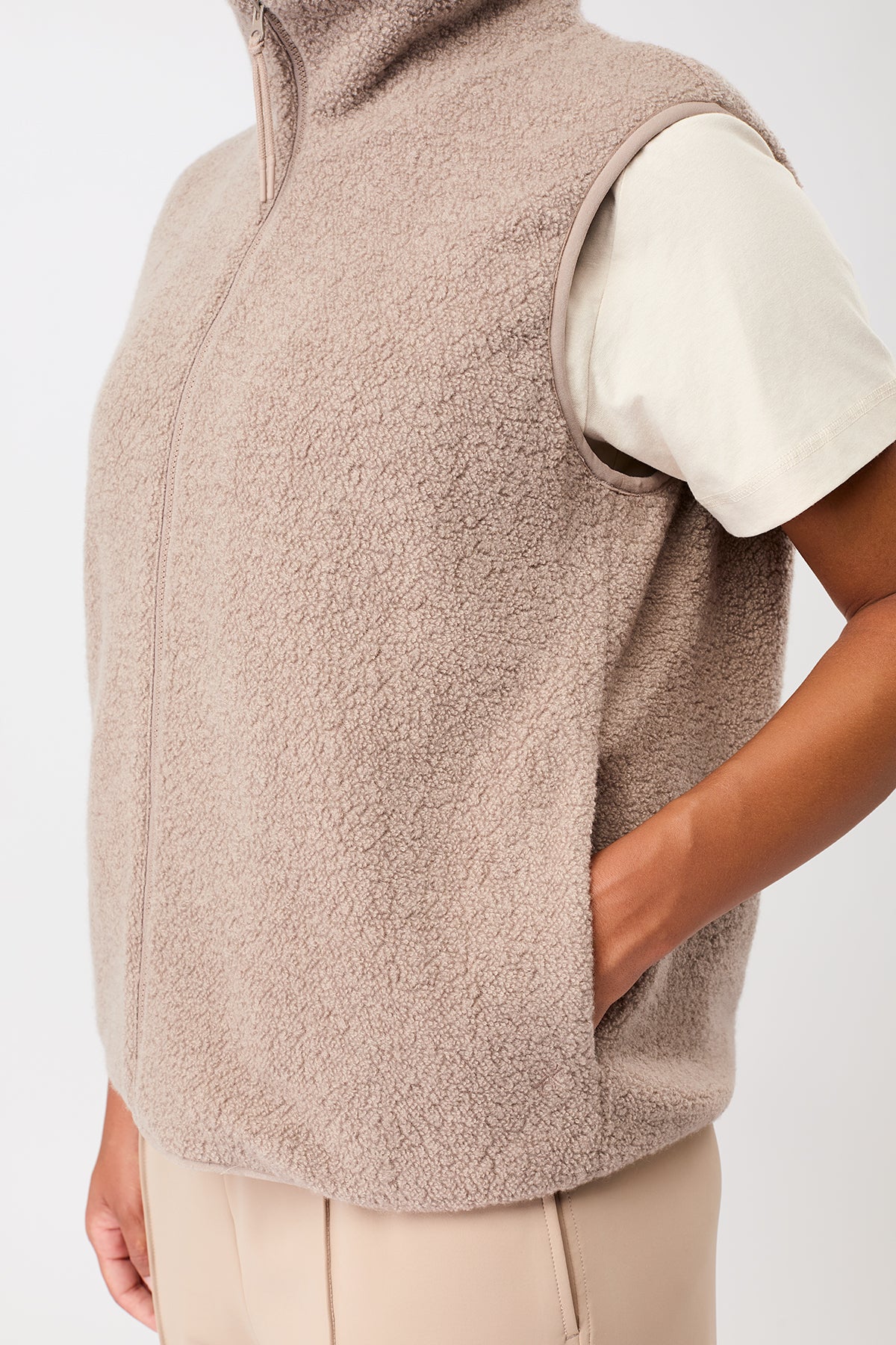 Wollveste für Damen mit hohem Kragen in rose-grau