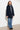 Langerchen Kapuzenmantel für Frauen in Blau- Outfit Front
