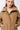 Langerchen Kurzparka für Frauen in Braun - Detail